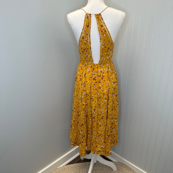 Cooperative Cindy Mustard Yellow Floral Midi Dress with Open Back size:4 - Picture 2 of 11